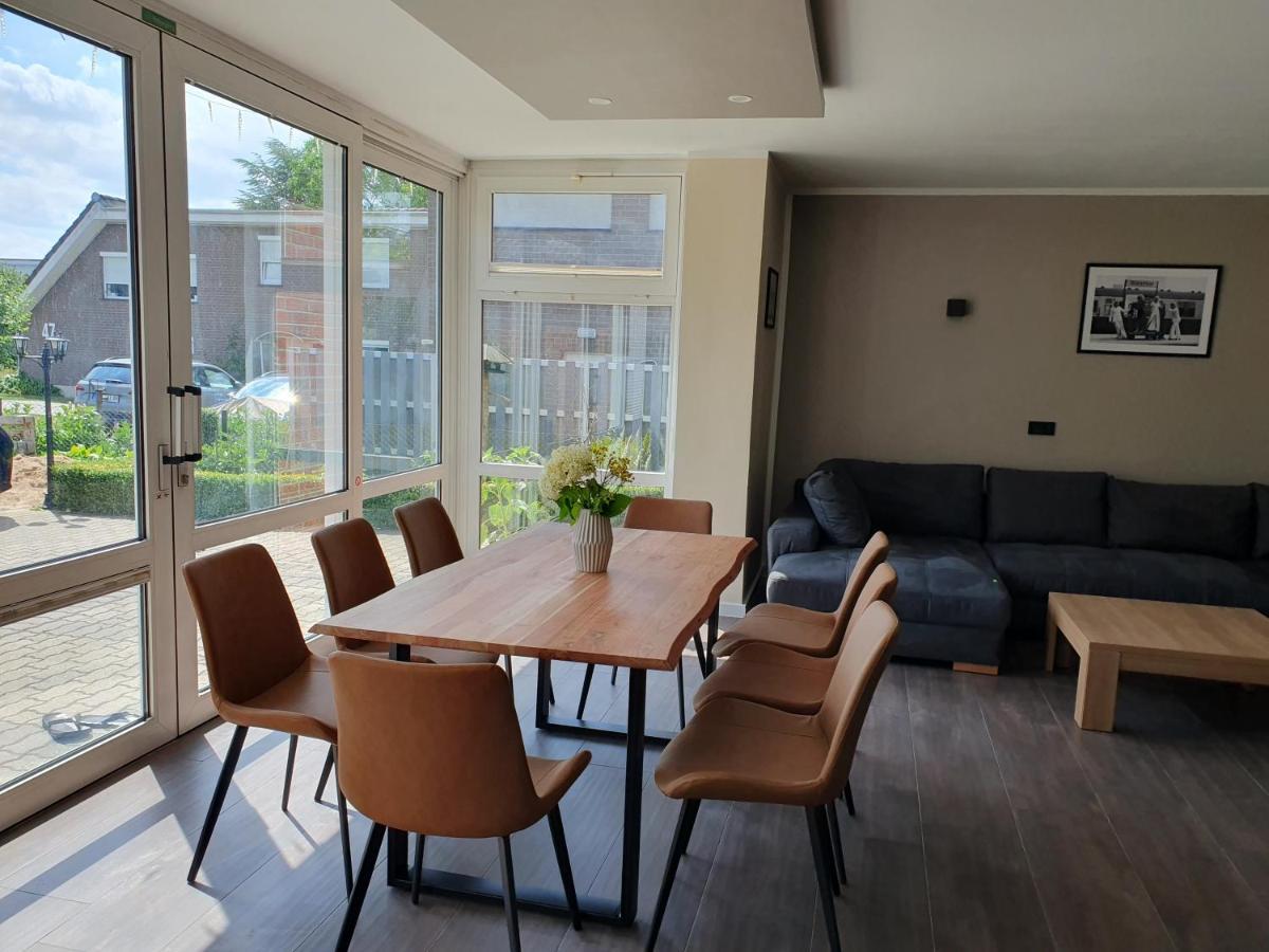 Neumuehler Hof Ferienwohnung "Stefan" Bietet 4 Schlafzimmer Und 4 Baeder , Eine Grosse Badewanne Und Grosser Terrasse Zum Garten, Kostenfreie Parkmoeglichkeiten 슈베린 외부 사진